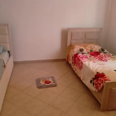 Karaj Airoport Hostel *