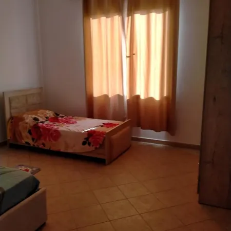 Karaj Airoport Hostel Hostel